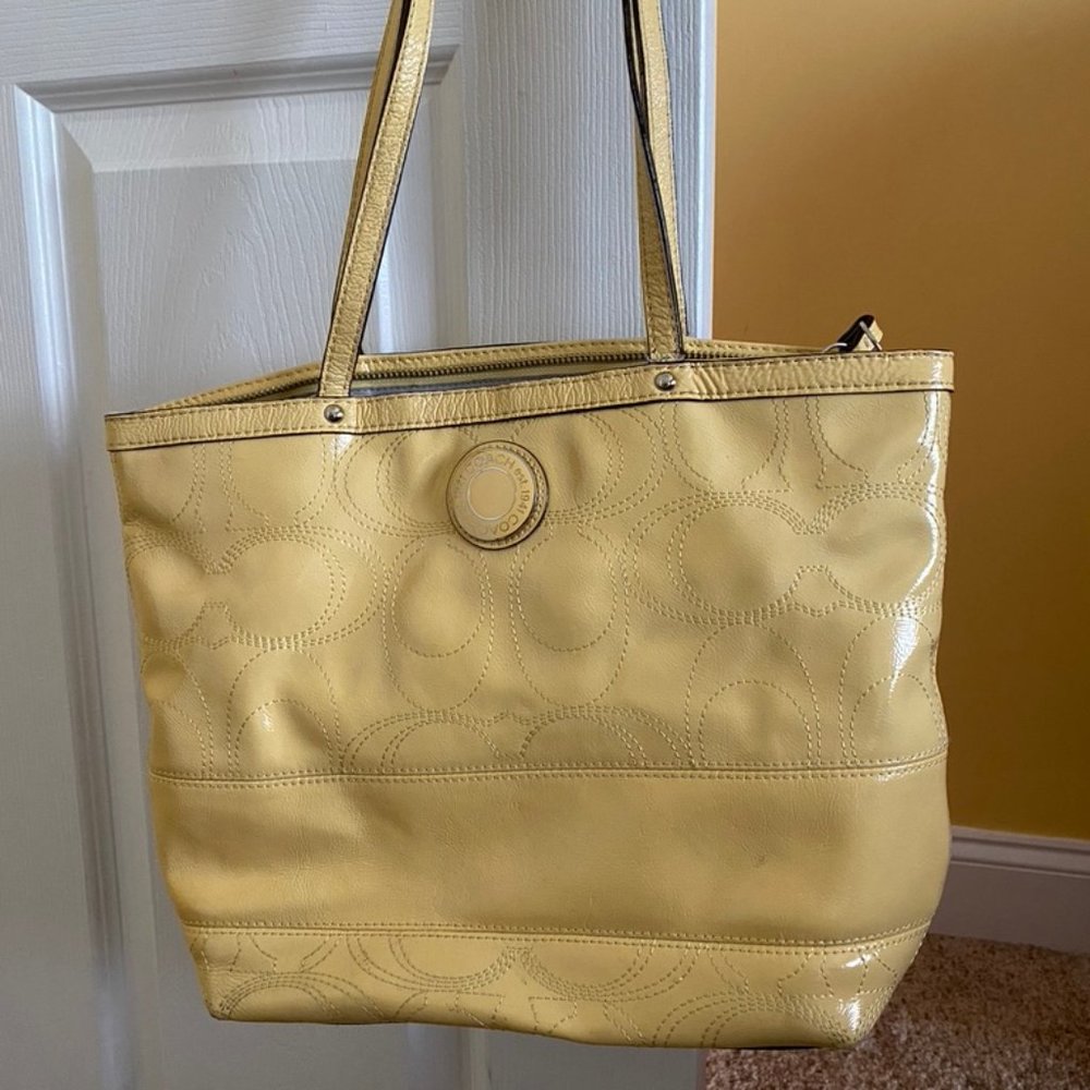 Authentic Yellow Leather Coach Bag-spring/summer!!